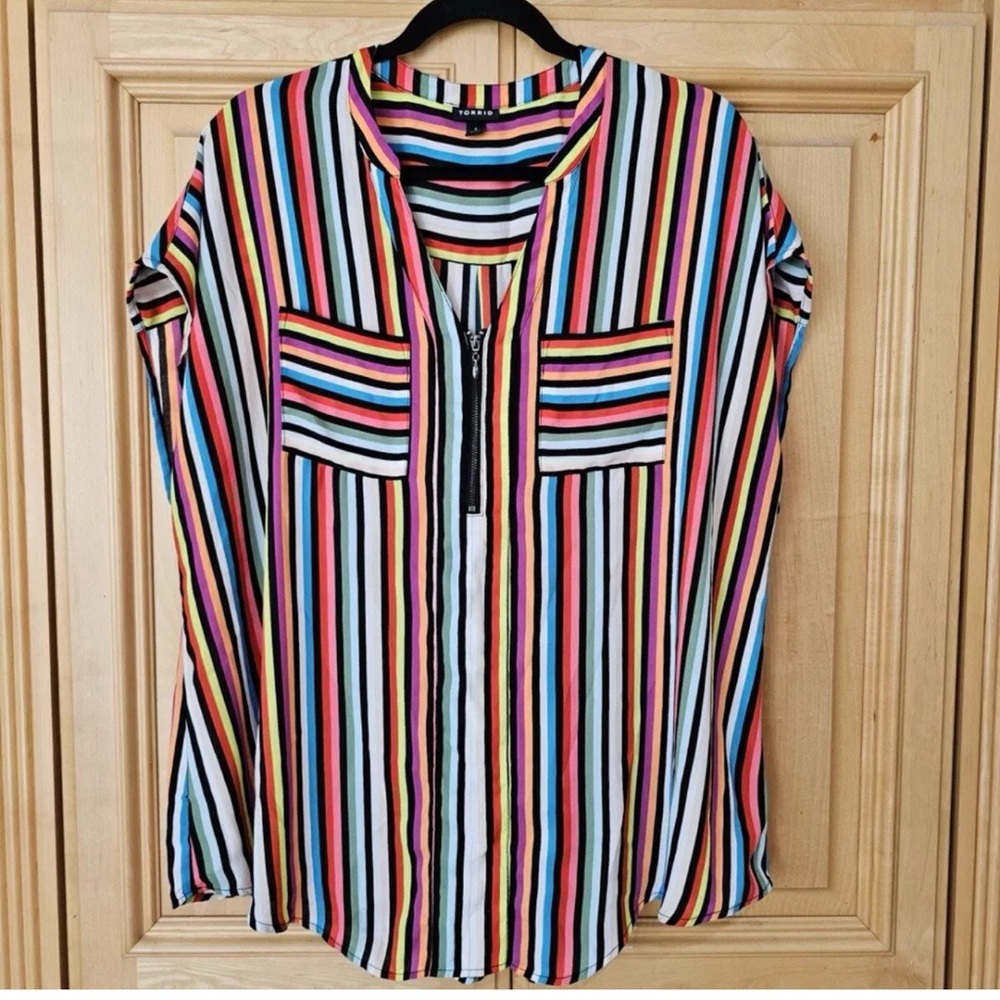 🌈Torrid Sz 1 Striped Multi Color Short Sleeve Blouse